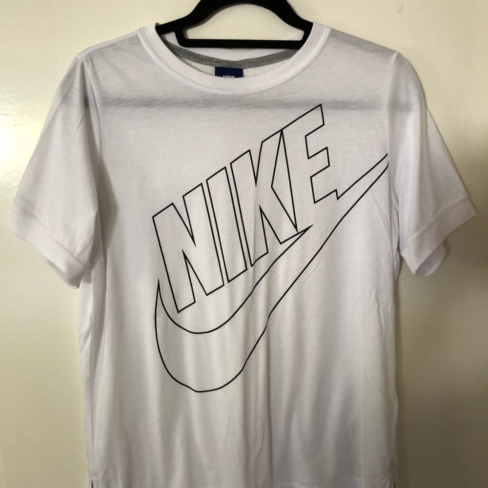 Nike T-shirt